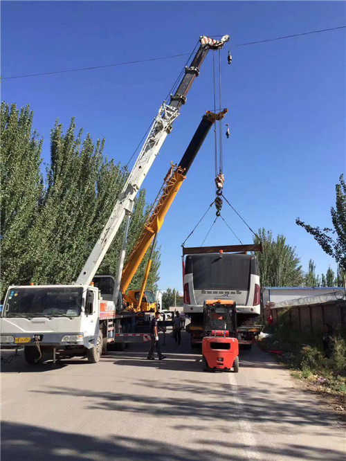 卡若区港口集装箱搬运案例